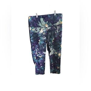 Champion Sz Large Floral Leggings Cropped